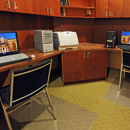 Holiday Inn Express Brampton By Ihg Buitenkant foto