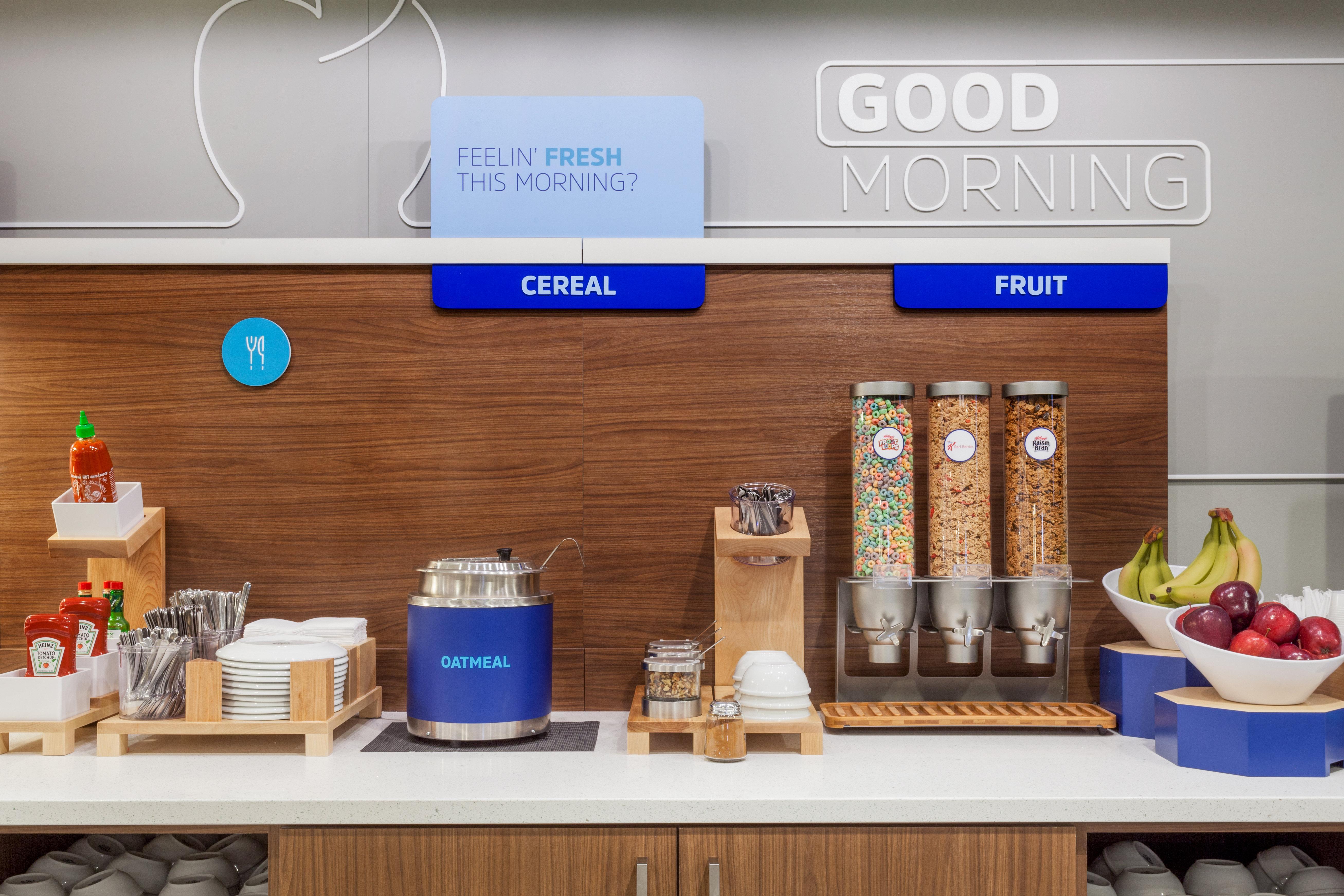 Holiday Inn Express Brampton By Ihg Buitenkant foto