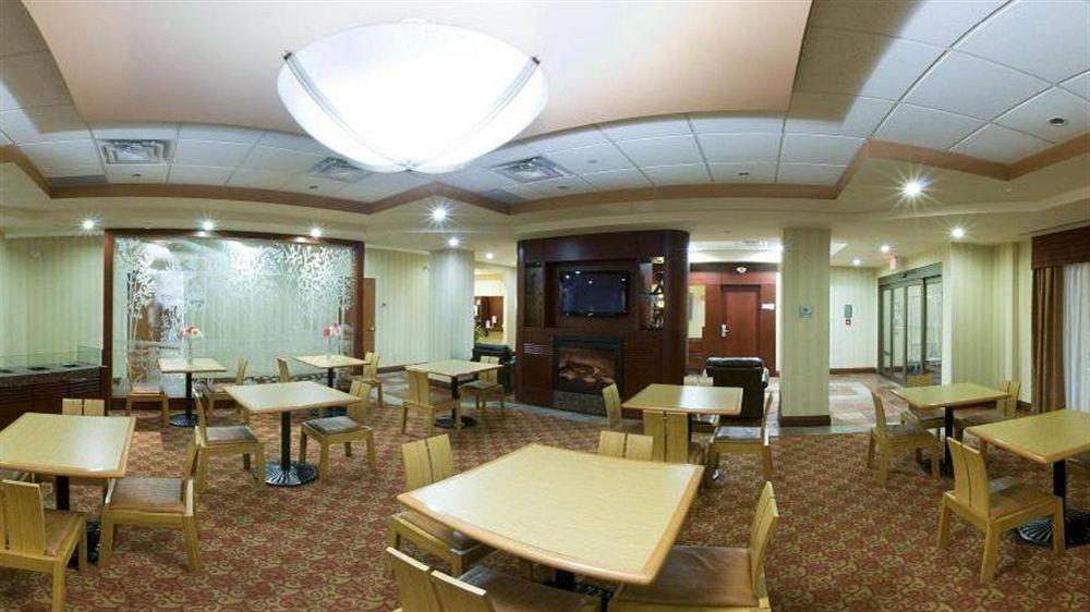 Holiday Inn Express Brampton By Ihg Buitenkant foto