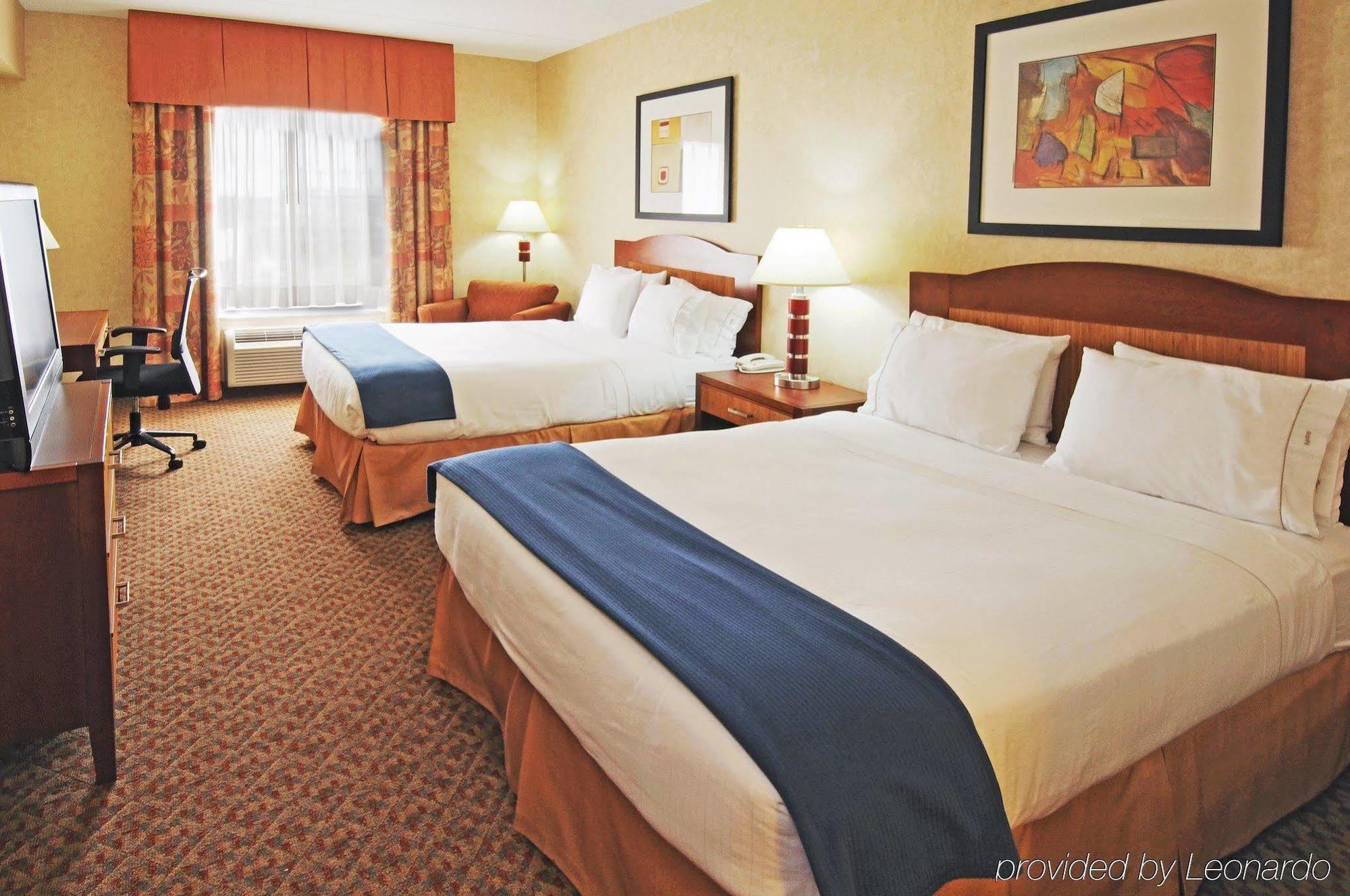 Holiday Inn Express Brampton By Ihg Buitenkant foto